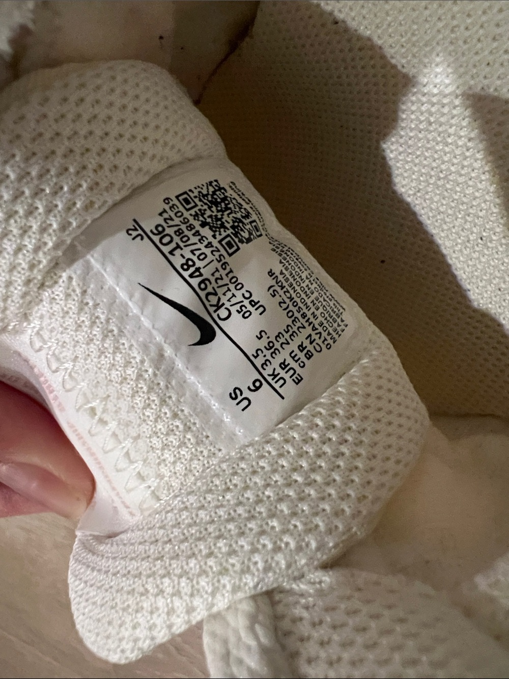 Nike Women’s White & Blush Retro Runner Sneaker - Picture 4 of 7